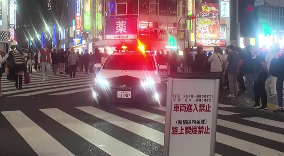 เที่ยวชินจูกุคนเดียวเกือบขวัญเสีย! หนีสตอล์กเกอร์ ส่องชีวิตเด็กโทโยโกะ และบุกย่านด้านมืดคาบุกิโจ